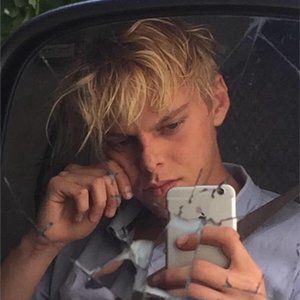 Meet your Posher, Scott